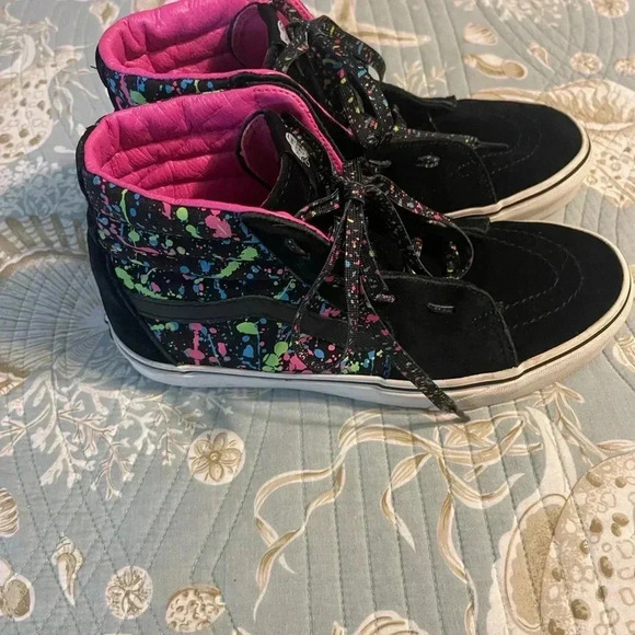 Vans- “off the wall “ worlds #1 skateboard shoe - Picture 2 of 8